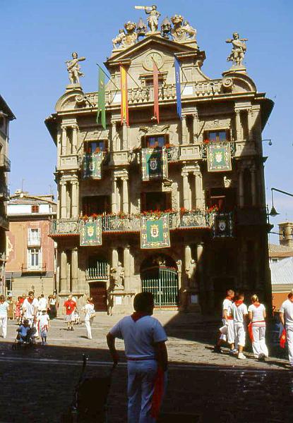 35-Pamplona,festa di San Fermin,13 luglio 2007.jpg